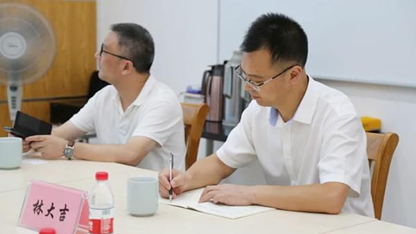 德曼節(jié)能智慧云管控服務(wù)到底有什么特色，頻頻吸引市委領(lǐng)導(dǎo)前來調(diào)研？